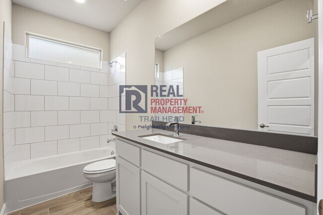 Building Photo - Well-Designed 4 Bedroom Single-Story