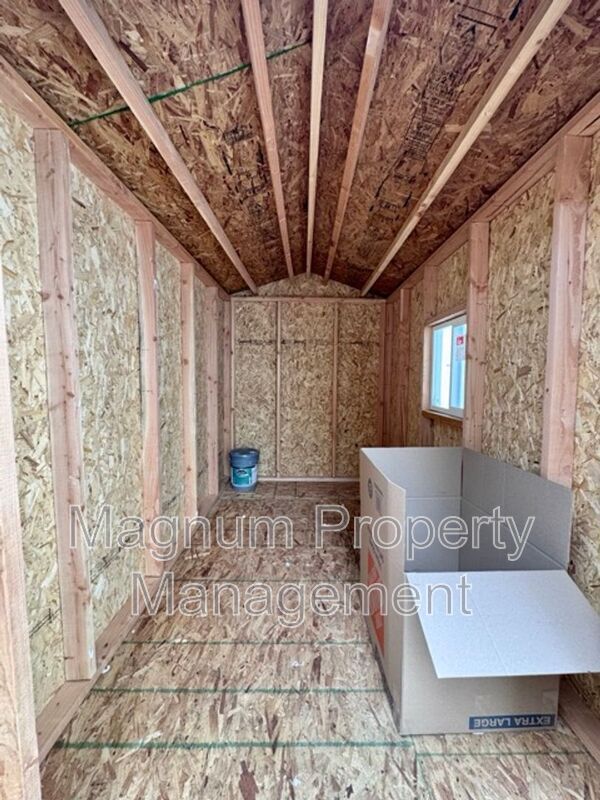 Building Photo - 32358 Gardenvail Dr