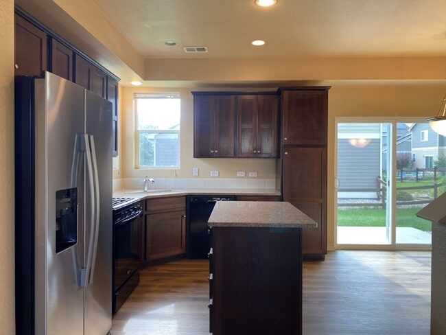 Building Photo - Lovely 3 Bed 2.5 Bath Home in Timbervine