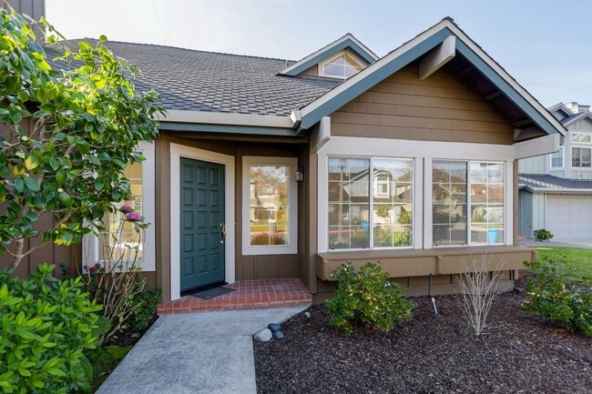 Building Photo - 3 Bed / 3 Bath single family home with huge backyard in Foster City. YouTube tour!!