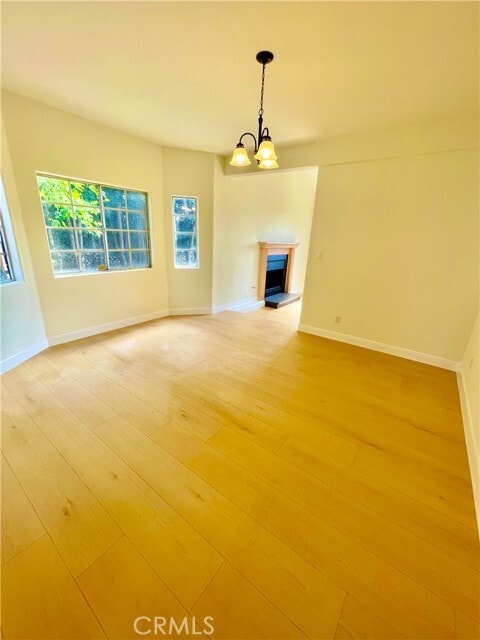 Building Photo - 5320 N Muscatel Ave