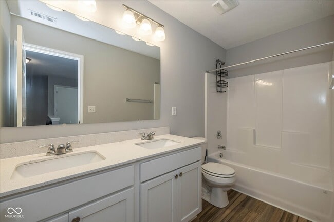 Building Photo - 6792 Highland Way
