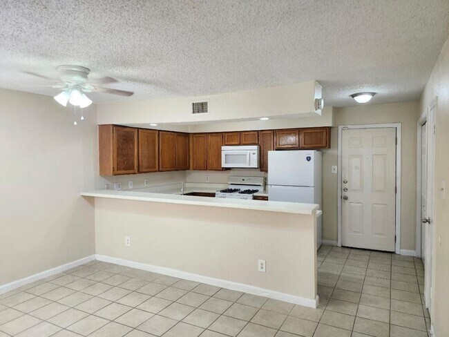 Building Photo - 5810 Twisted Pine Ct