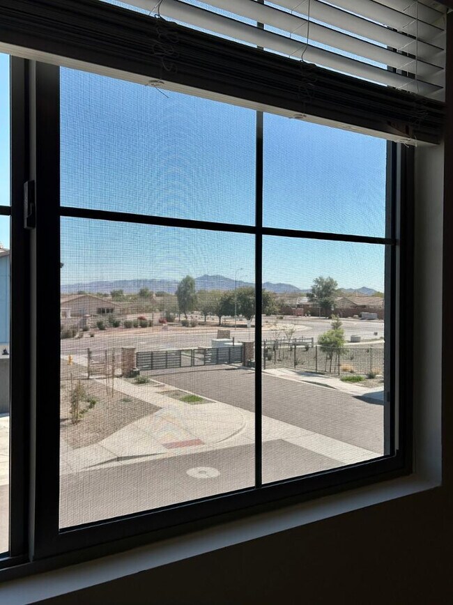 Building Photo - 7508 S 75th Dr