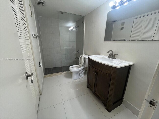 Building Photo - 5731 NW 37th St