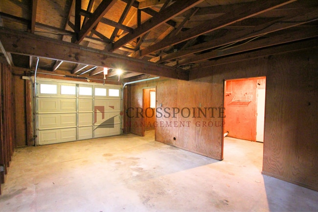 Building Photo - 2 Bedroom 1 Bath Single Family Home in Lindale ISD!