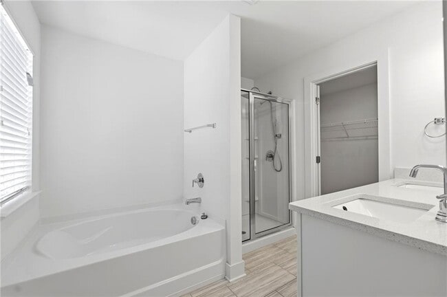 Building Photo - 2248 Mulsanne Dr