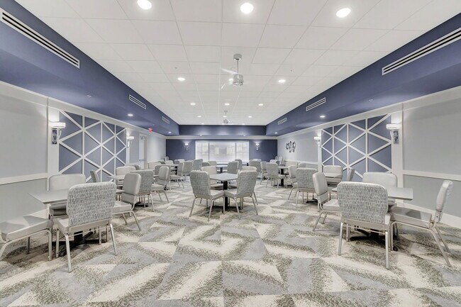 Building Photo - 14095 Royal Vista Dr