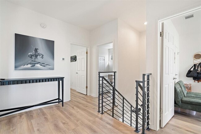 Building Photo - 310 Saddle Blanket Dr