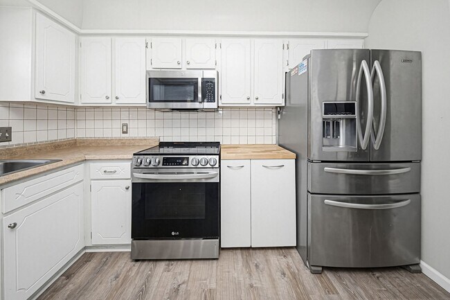 Building Photo - Please View 3D Virtual Walk-Through Before Scheduling a Showing