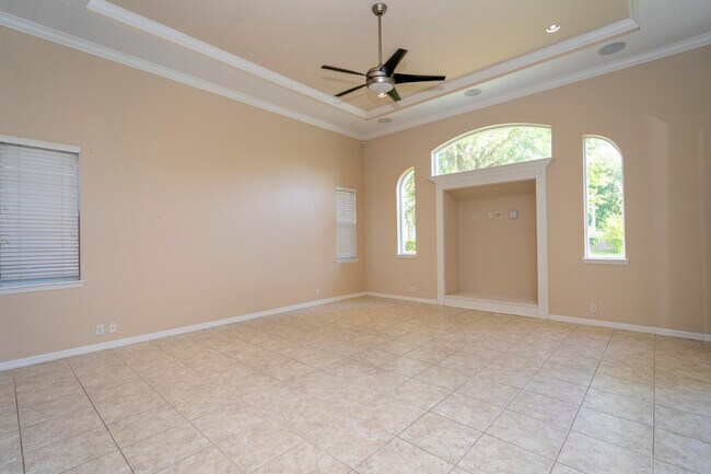 Building Photo - 3668 Windmoor Dr