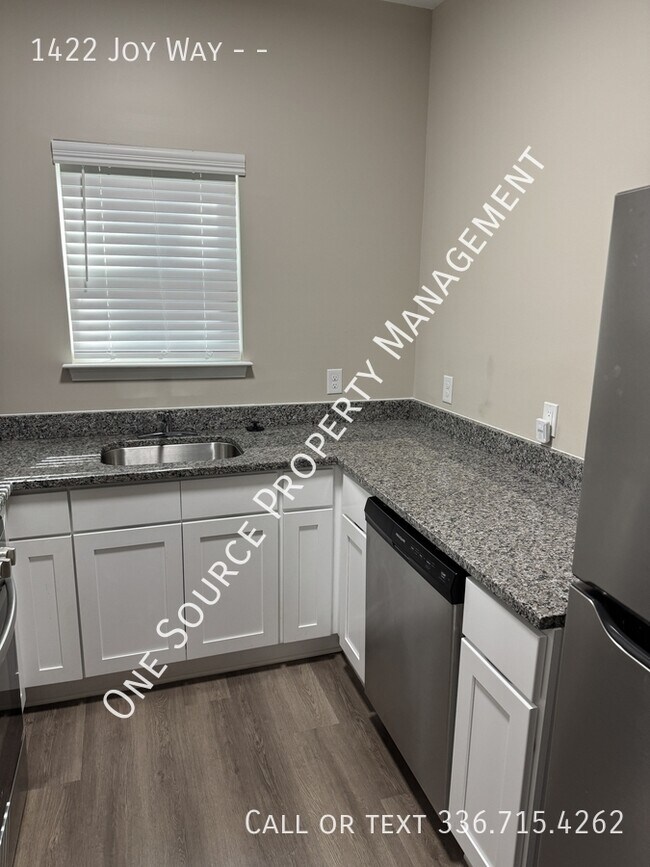 Building Photo - 1422 Joy Wy