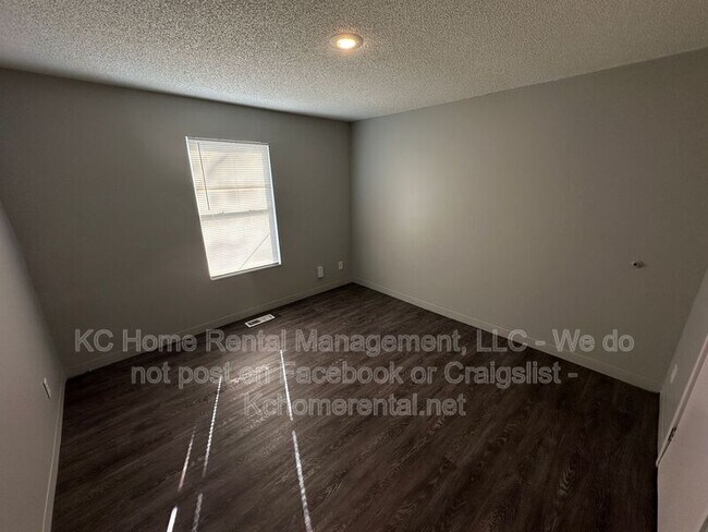 Building Photo - 1525 Jackson Ave