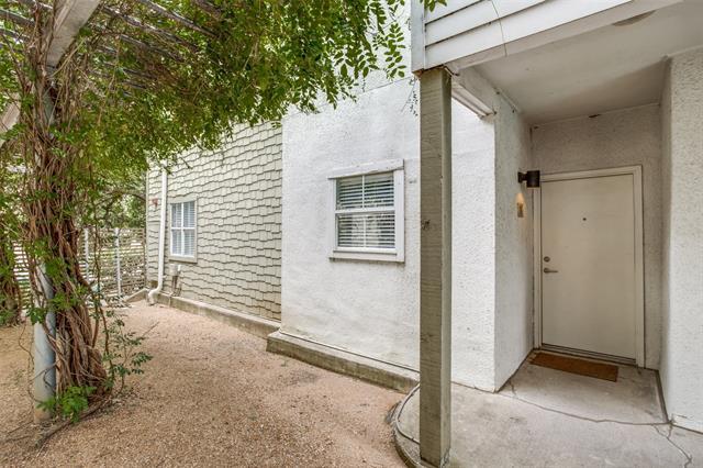 Building Photo - 4111 Cole Ave