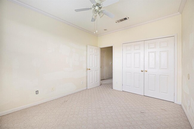 Building Photo - 9400 Bellaire Blvd