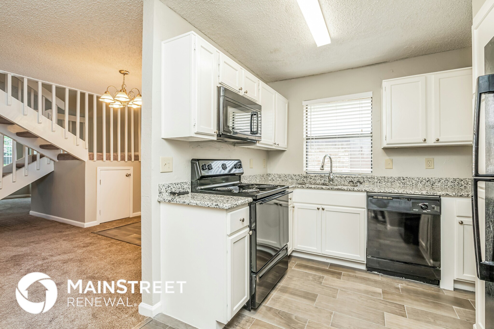 Building Photo - 1412 Hackamore St