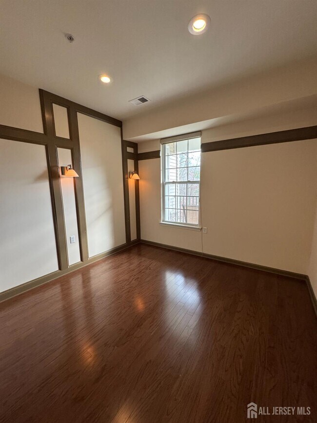 Building Photo - 40 Azalea Dr