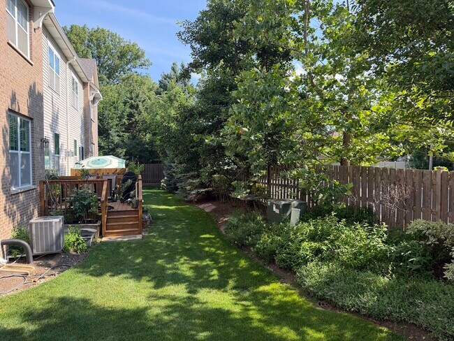 Building Photo - 463 Timber Trail Ct