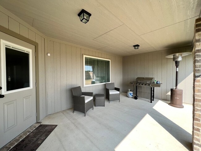 Building Photo - BISD Beauty!!!