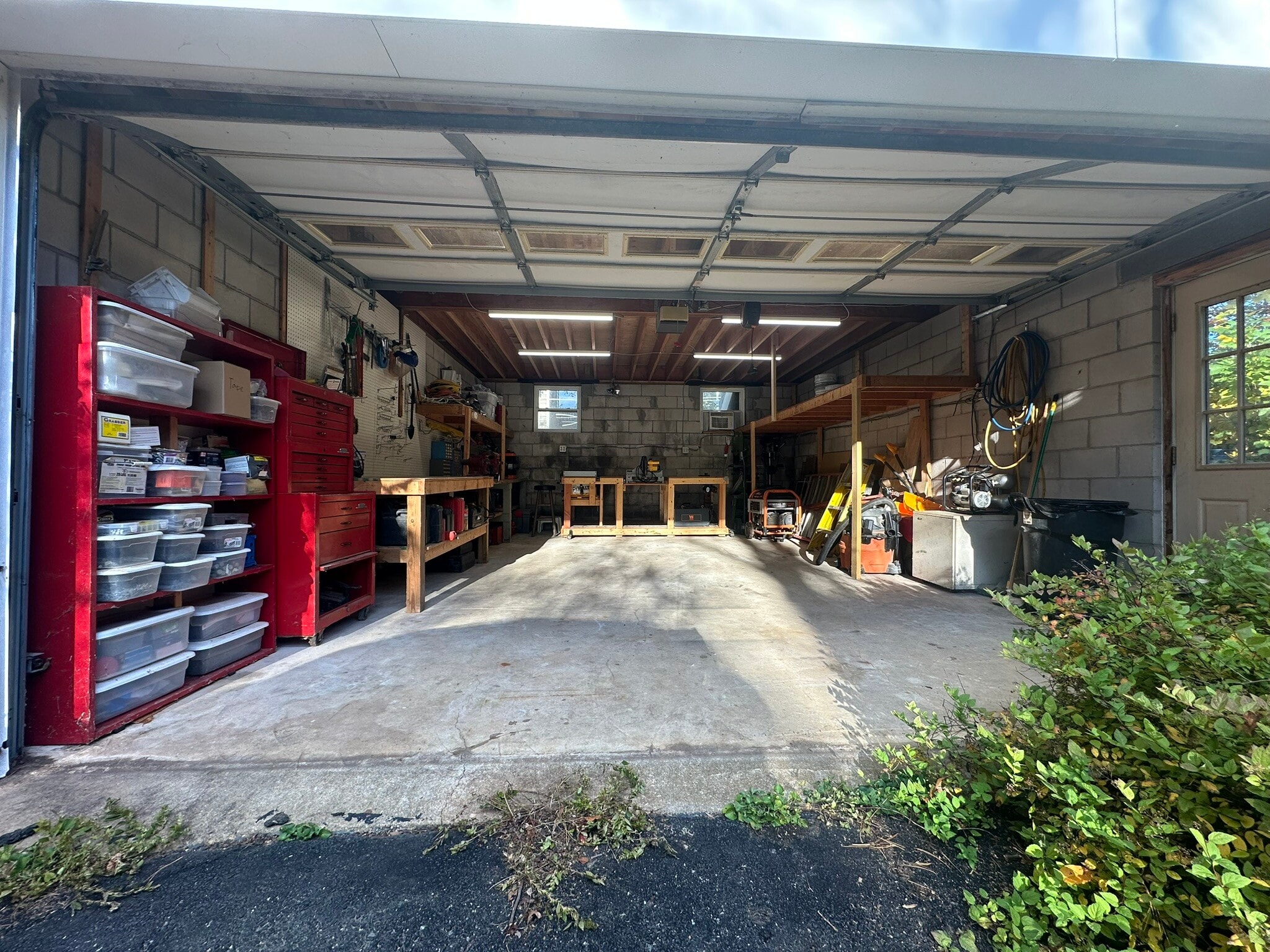 Building Photo - 2103 Laurel Brook Rd