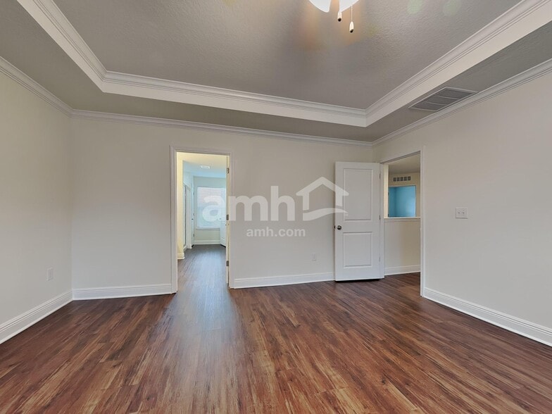 Building Photo - 20200 Calla Lily Dr