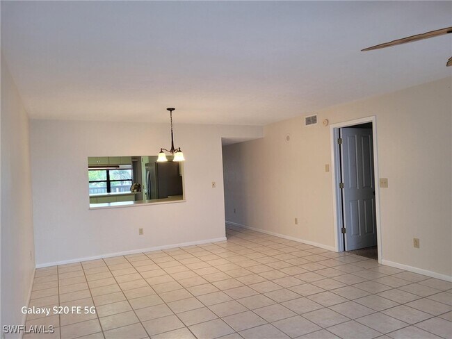 Building Photo - 4019 SE 20th Pl