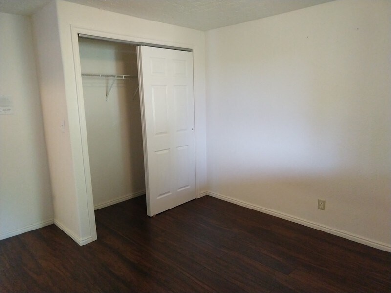 Building Photo - 4045 W Juniper Rd