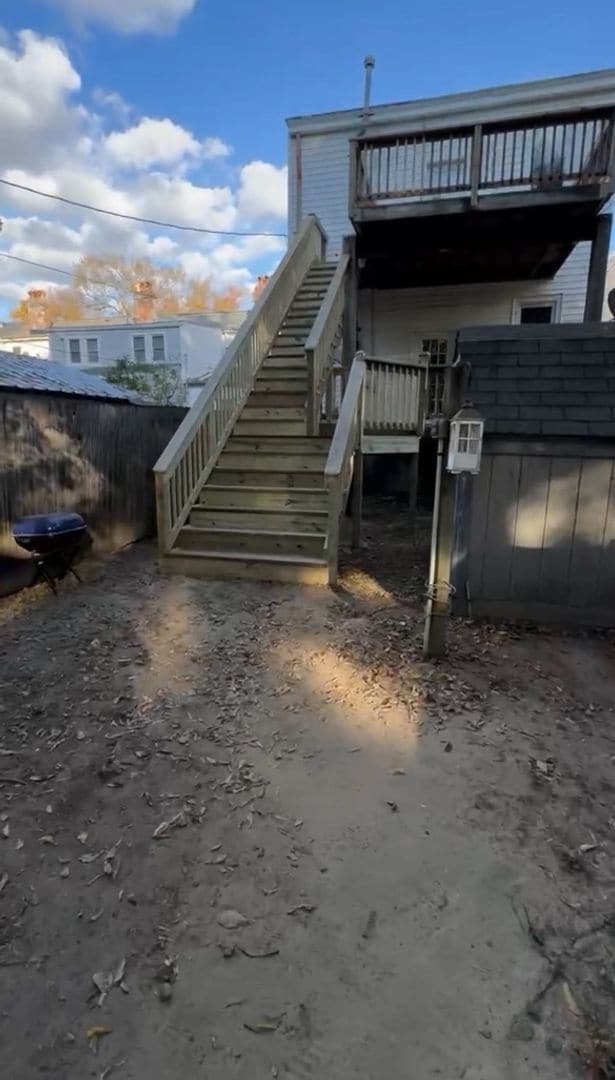 Building Photo - 312 S Pine St