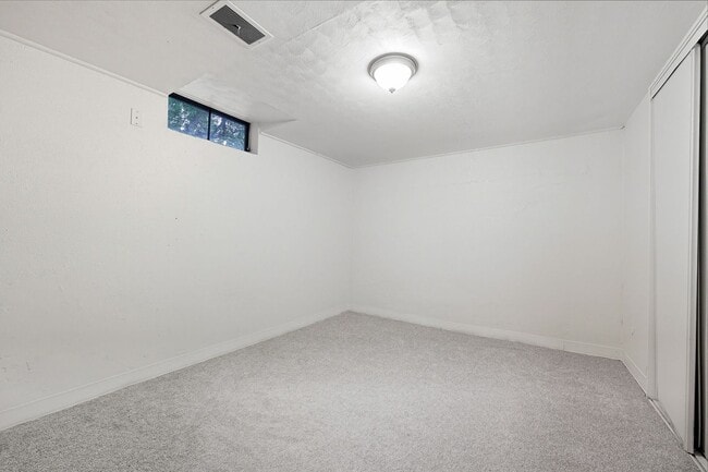 Building Photo - 3070 Reed St