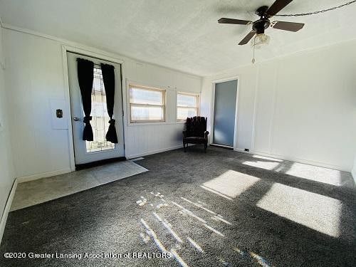 Building Photo - 701 W Holmes Rd