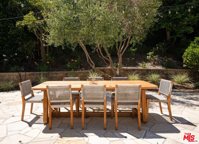 Building Photo - 6456 Sycamore Meadows Dr