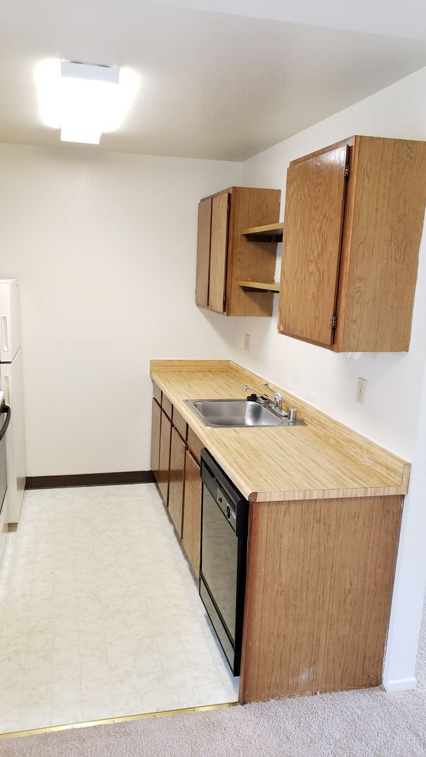 Building Photo - 5125 Panama Ave