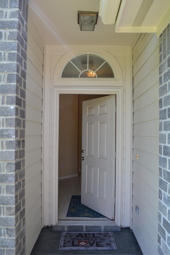 Building Photo - 5329 Tallowpine Terrace