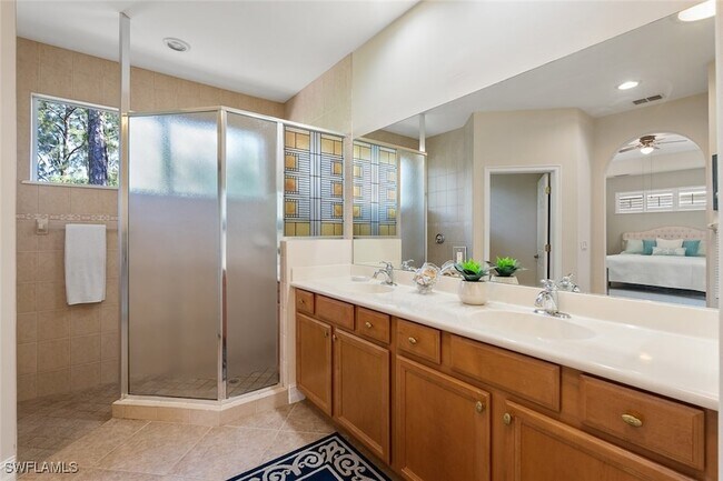 Building Photo - 1757 Tarpon Bay Dr S