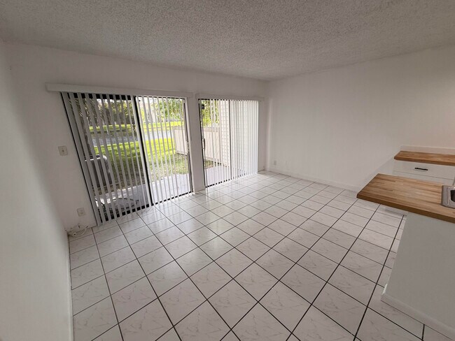 Building Photo - 9825 NW 37th St