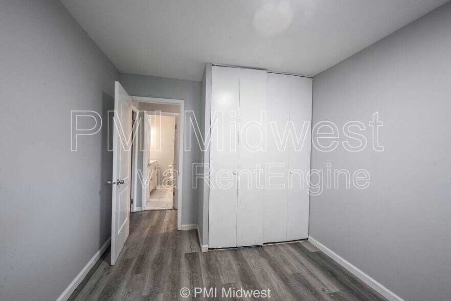 Building Photo - 4350 Dubarry Rd