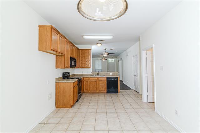 Building Photo - 10120 Cedar Lake Dr