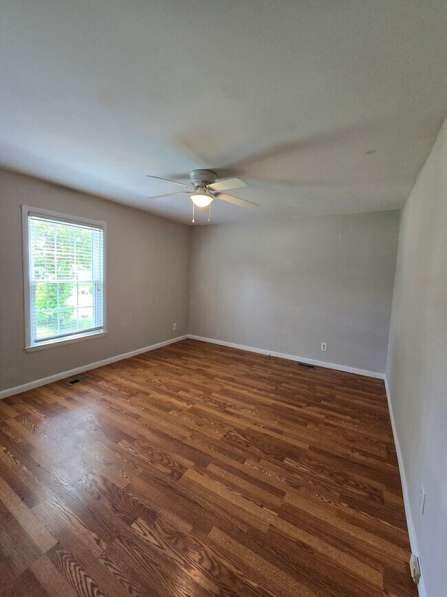 Building Photo - 6004 Shearwater Dr