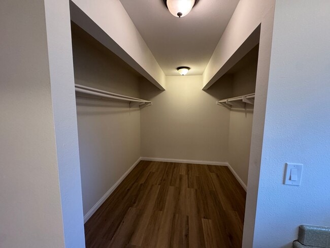 Building Photo - El Cajon Rancho Estate