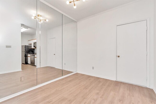 Building Photo - 9800 Pagewood Ln