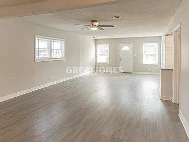 Building Photo - 2028 Shirley Ave