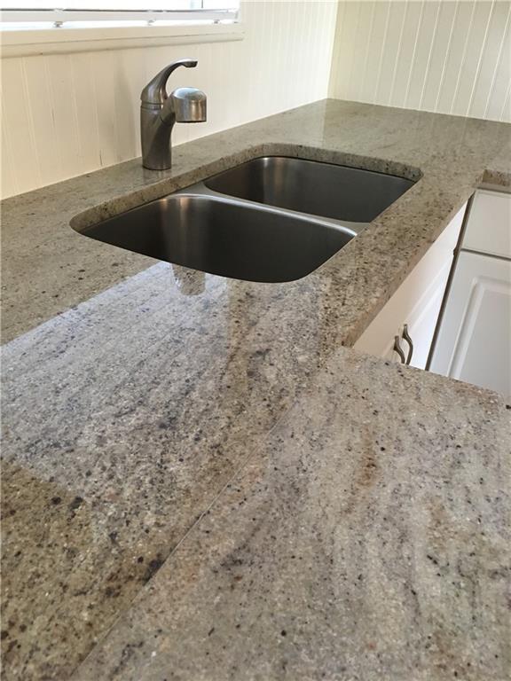 Building Photo - 1400 Fairground St