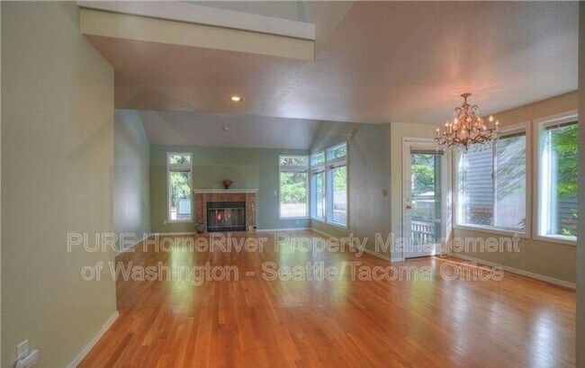 Building Photo - 6109 83rd Ave W