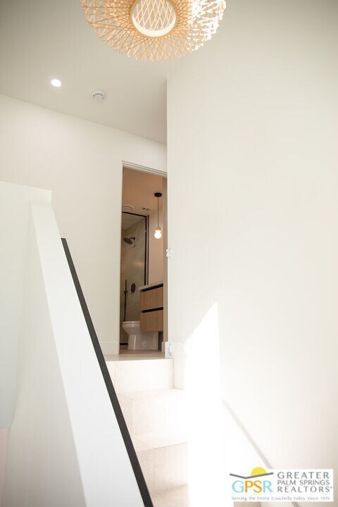 Building Photo - 48940 Desert Flower Dr