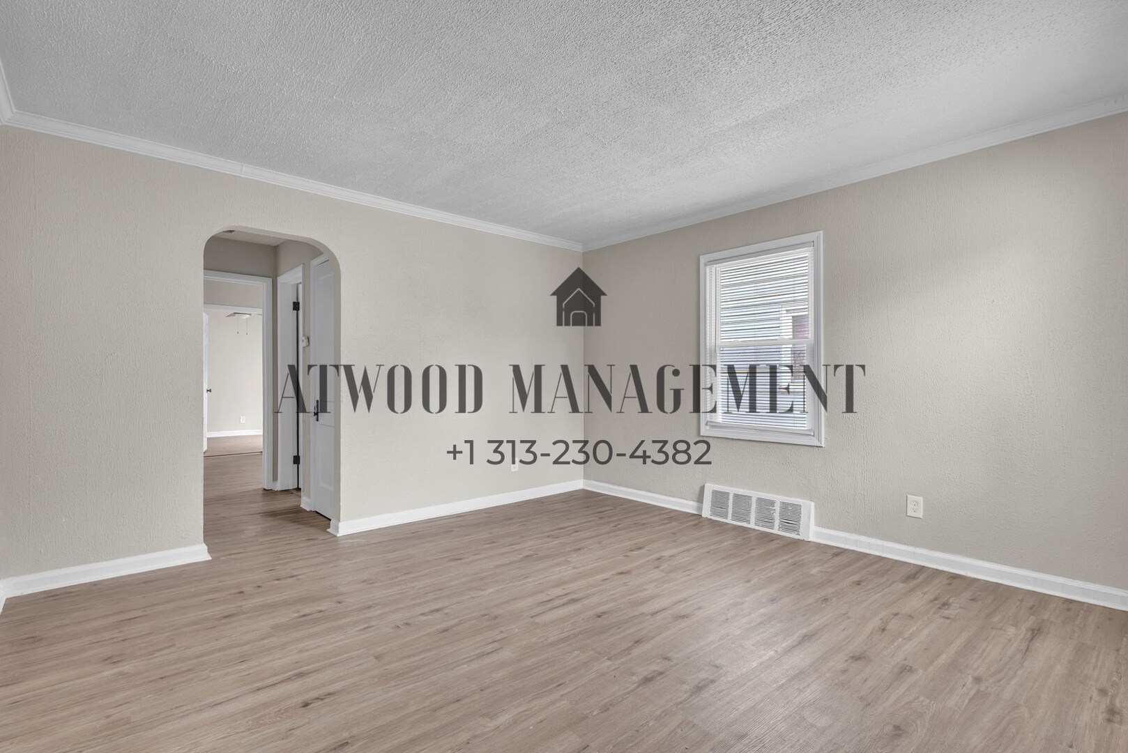 Building Photo - This beautifully updated 2-bedroom, 1-bath single-family home is ready for move-in!