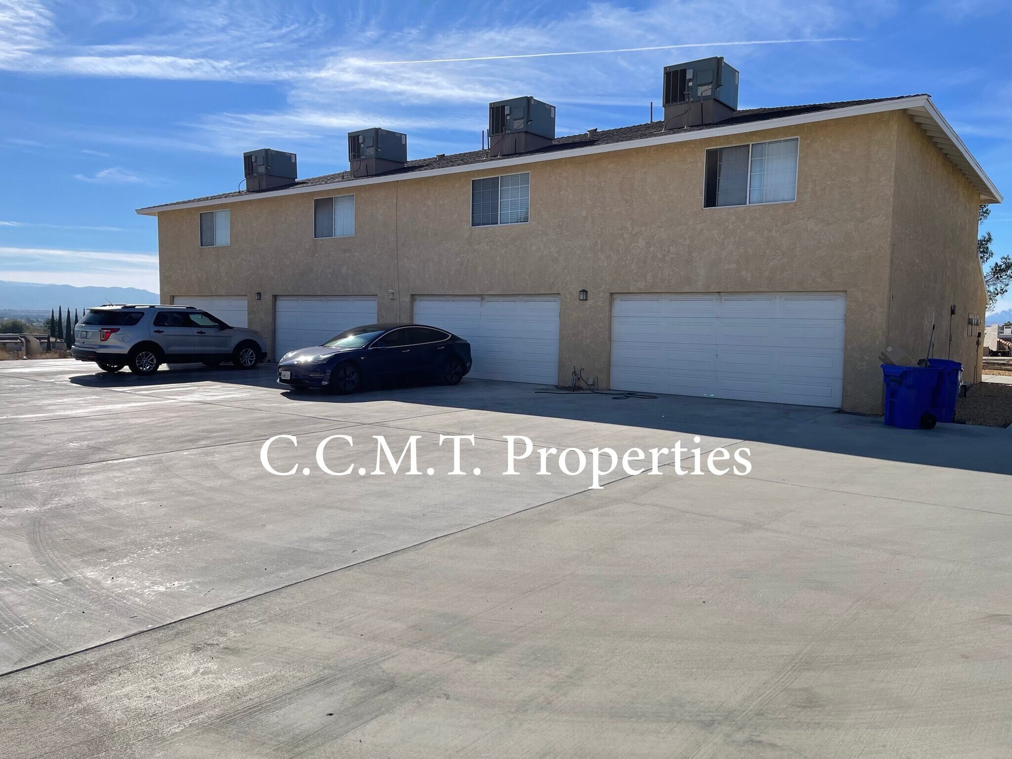 Building Photo - 16359 Siskiyou Rd