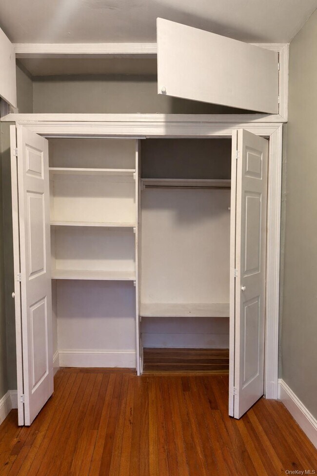 Building Photo - 2162 Pitkin Ave