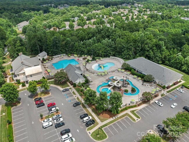Building Photo - 1067 Winnett Dr