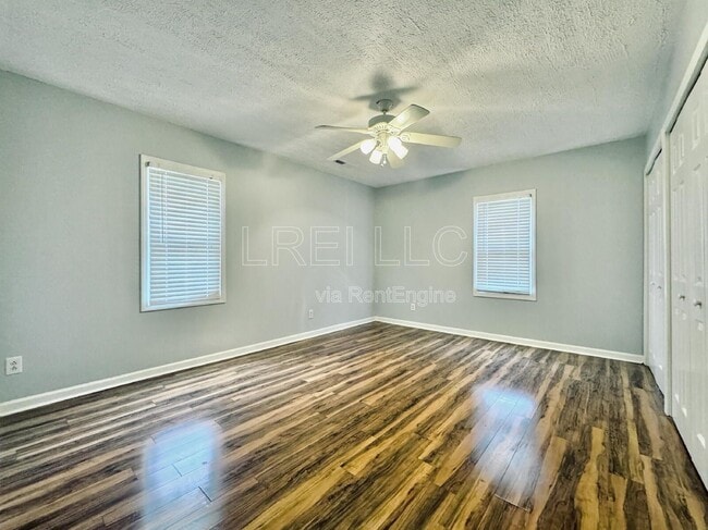 Building Photo - 40 Stumps Ln