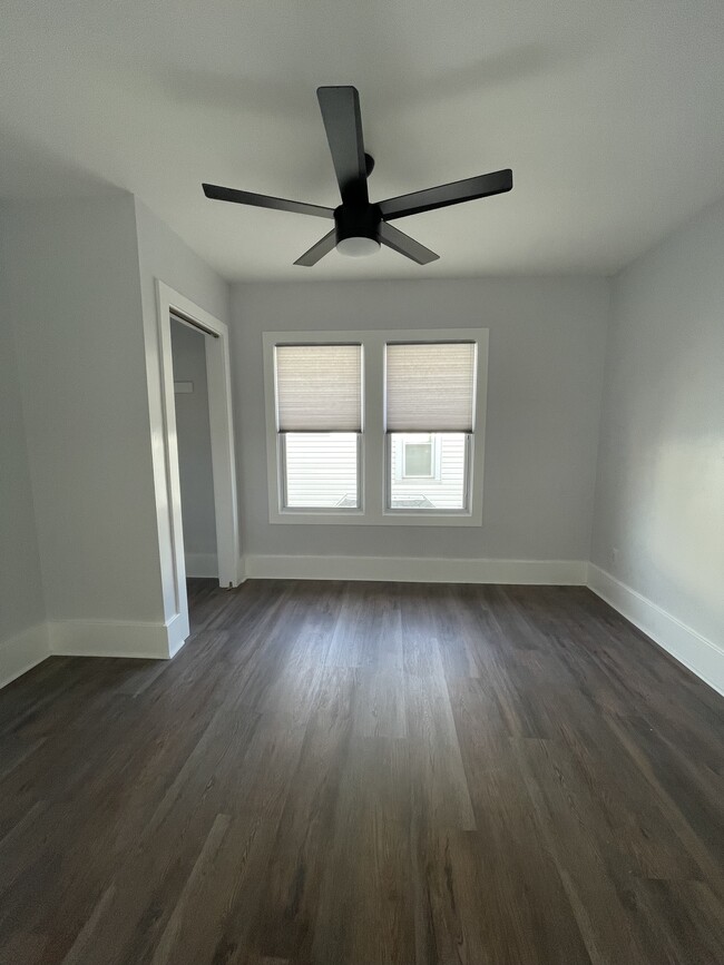 Master bedroom - 7429 Goodwalt Ave